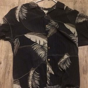 Tommy Bahama palm leaf short sleeve button up L